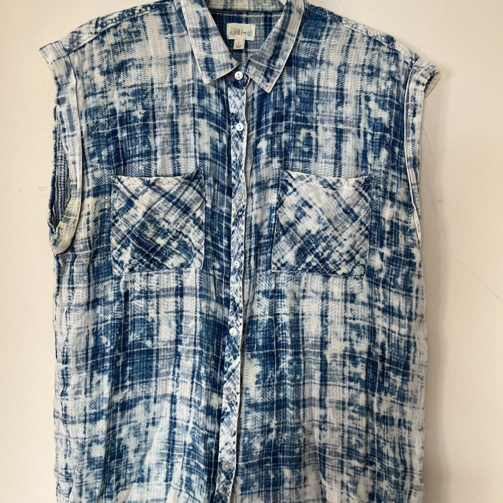 Blue and white acid wash sleeveless shirt